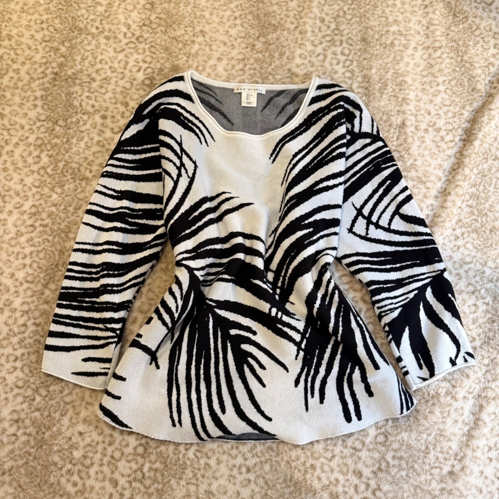 Max Studio Palm Leaf Graphic Knit Sweater Womens Large Black White Streetwear